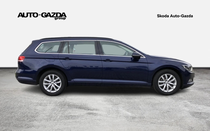 Volkswagen Passat cena 75900 przebieg: 118300, rok produkcji 2018 z Otwock małe 254